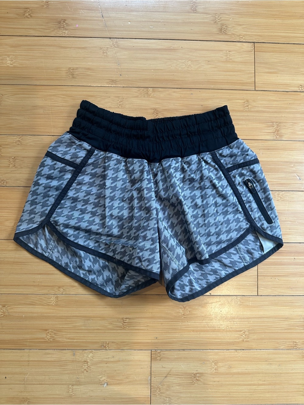 lululemon athletica Gray Houndstooth Athletic Shorts with Black Waistband